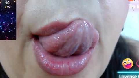 Snapshot of kerly_doll chatting on 01.24.25 K E R L Y online show from 01.24.25