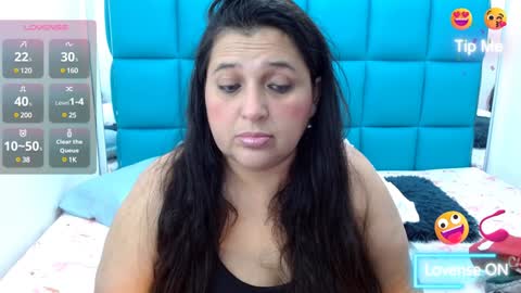 Snapshot of kerly_doll chatting on 02.01.25 K E R L Y online show from 02.01.25