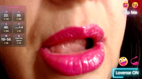Snapshot of kerly_doll chatting on 02.04.25 K E R L Y online show from 02.04.25