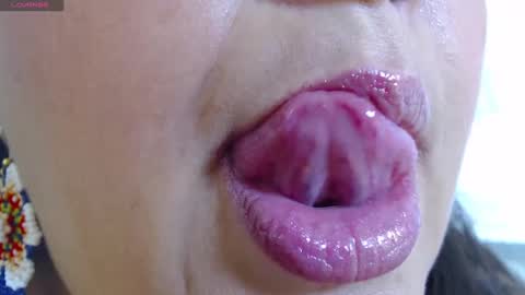 Snapshot of kerly_doll chatting on 02.05.25 K E R L Y online show from 02.05.25