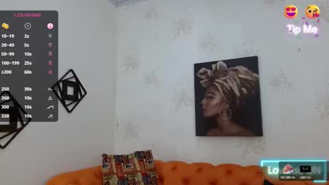 Snapshot of kerly_doll chatting on 02.11.25 K E R L Y online show from 02.11.25