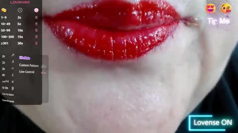 Snapshot of kerly_doll chatting on 02.26.25 K E R L Y online show from 02.26.25