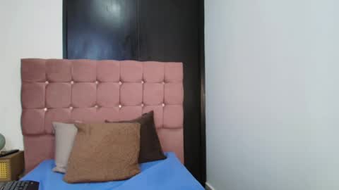 Snapshot of kerly_mature42 chatting on 09.17.25 KERLY online show from 09.17.25