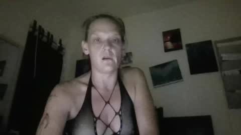 Snapshot of keroseneangel chatting on 07.12.26 KeroseneAngel online show from 07.12.26