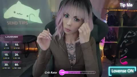 Snapshot of kerry_kirk chatting on 11.23.25 Kerry online show from 11.23.25