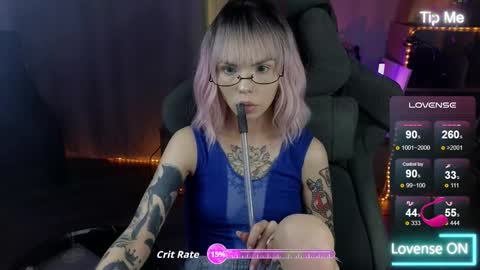 Snapshot of kerry_kirk chatting on 11.29.25 Kerry online show from 11.29.25