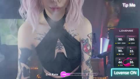 Snapshot of kerry_kirk chatting on 11.30.25 Kerry online show from 11.30.25