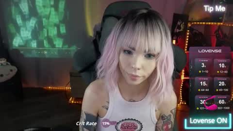 Snapshot of kerry_kirk chatting on 12.02.25 Kerry online show from 12.02.25