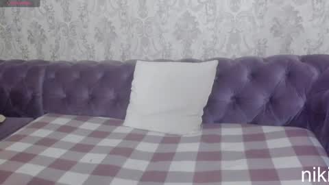 Snapshot of kerry_niki chatting on 02.15.25 kerry_niki online show from 02.15.25