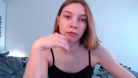 Snapshot of kesha_muah chatting on 05.18.26 kesha online show from 05.18.26