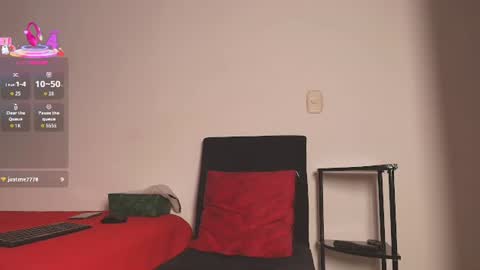 Snapshot of kesha_rosse_ chatting on 06.12.26 KESHA online show from 06.12.26