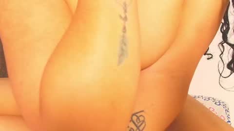 Snapshot of kesha_rosse_ chatting on 06.18.26 KESHA online show from 06.18.26