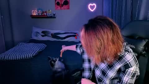 Snapshot of keti_moon chatting on 05.18.26 Keti 3 online show from 05.18.26