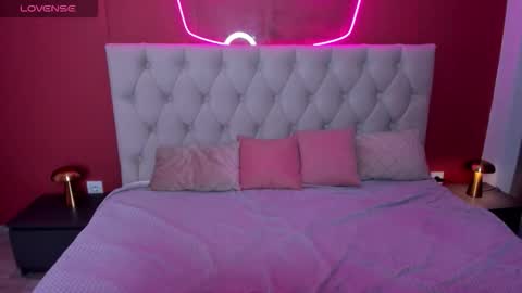 KatrinaKetrin online show from 09.19.25