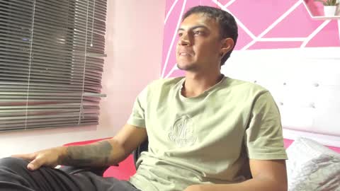 Snapshot of keviin_miller_ chatting on 12.05.24 online show from 12.05.24