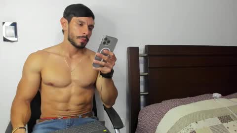 kevin_malone22 online show from 11.19.25