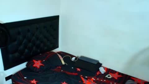 Snapshot of kevinkewma chatting on 06.18.26 kevinkewma online show from 06.18.26
