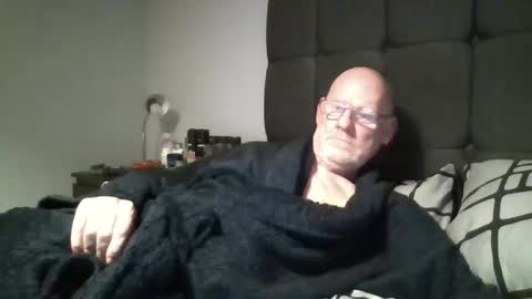 kevlooking4sez online show from 12.26.24