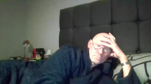 kevlooking4sez online show from 01.25.25