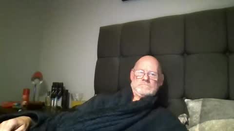 kevlooking4sez online show from 10.02.25
