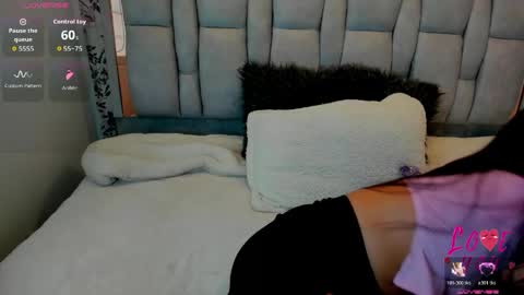 KEYLA BRUNETTE online show from 04.25.26