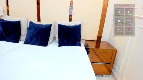 Snapshot of keyla_knowles chatting on 12.22.25 Keyla Knowles online show from 12.22.25