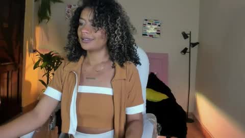 Snapshot of keyla_roberts_ chatting on 01.23.25 Adhara. Help me reach 100 likes online show from 01.23.25