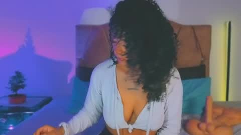 Snapshot of keyla_roberts_ chatting on 05.07.26 Adhara. Help me reach 100 likes online show from 05.07.26