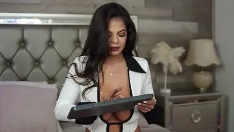 keylaconner online show from 02.01.25