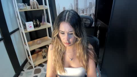 Snapshot of keylakim chatting on 12.16.24 Keyla Kim online show from 12.16.24