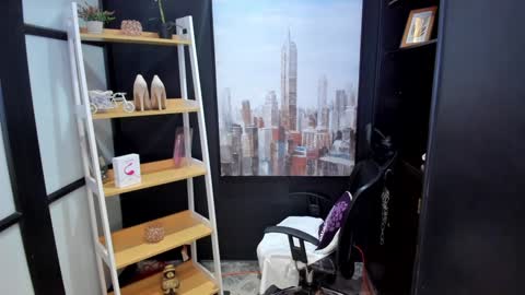 Snapshot of keylakim chatting on 12.17.24 Keyla Kim online show from 12.17.24