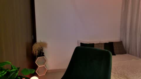 Keyla online show from 12.30.24