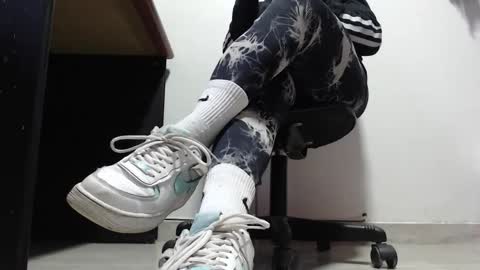     online show from 11.28.25