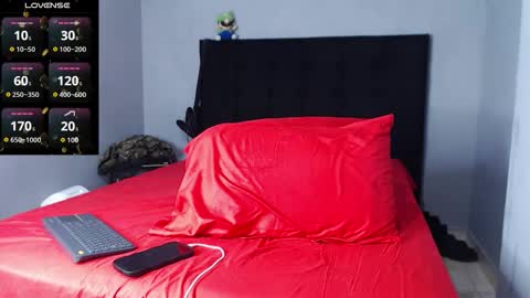 Snapshot of khalidrumie chatting on 11.27.25 Khalid Rumie online show from 11.27.25