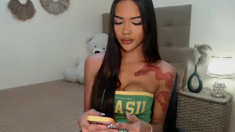 Snapshot of khalifafoxxxx chatting on 02.24.25 khalifa online show from 02.24.25