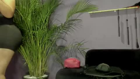 Snapshot of khaterine_hot_1 chatting on 04.30.26 Kathe Hot online show from 04.30.26
