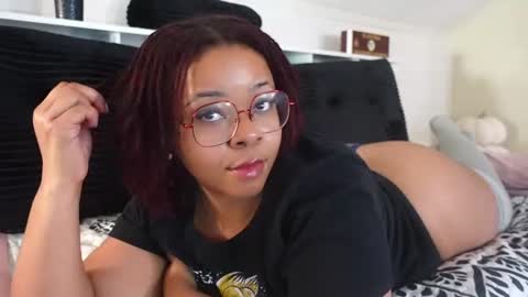 Khaya online show from 11.10.25