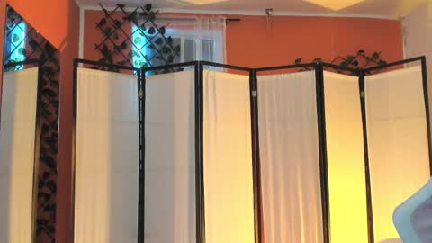 Khloe online show from 10.14.25