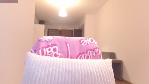 Snapshot of khloe_star chatting on 01.29.25 Khloe online show from 01.29.25