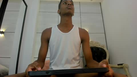 Snapshot of khris__evans chatting on 03.31.26 Kris Evans online show from 03.31.26