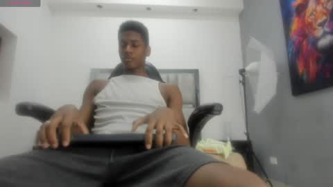 Snapshot of khris__evans chatting on 05.02.26 Kris Evans online show from 05.02.26