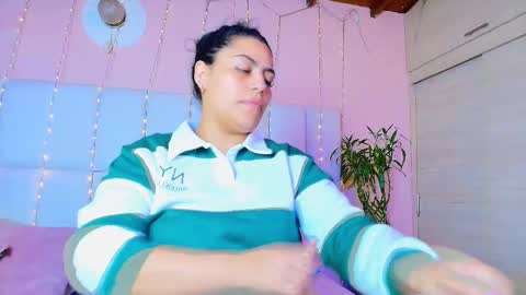    N         M online show from 02.14.25