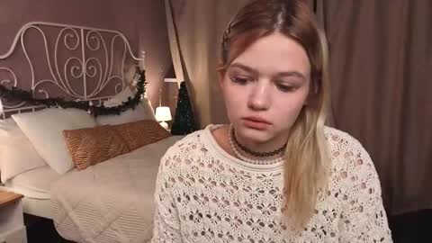 Snapshot of kiana_vision chatting on 12.15.25 Kiana online show from 12.15.25