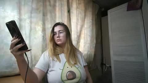 kianna_dior_ online show from 12.14.24