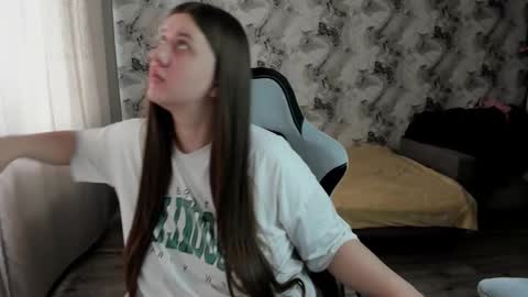 kianna_dior_ online show from 02.08.26