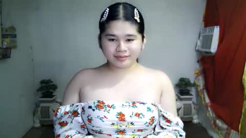 Snapshot of kianna_schmitz chatting on 09.21.25 Your SweetGirl Ts online show from 09.21.25