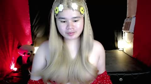 Snapshot of kianna_schmitz chatting on 04.22.26 Your SweetGirl Ts online show from 04.22.26