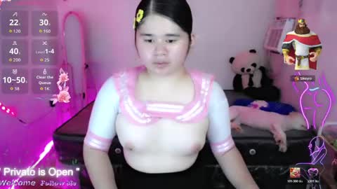 Snapshot of kianna_schmitz chatting on 05.13.26 Your SweetGirl Ts online show from 05.13.26
