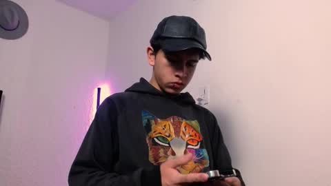 Adrian  Chlloe online show from 11.11.25