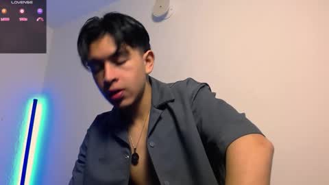 Adrian  Chlloe online show from 12.05.25